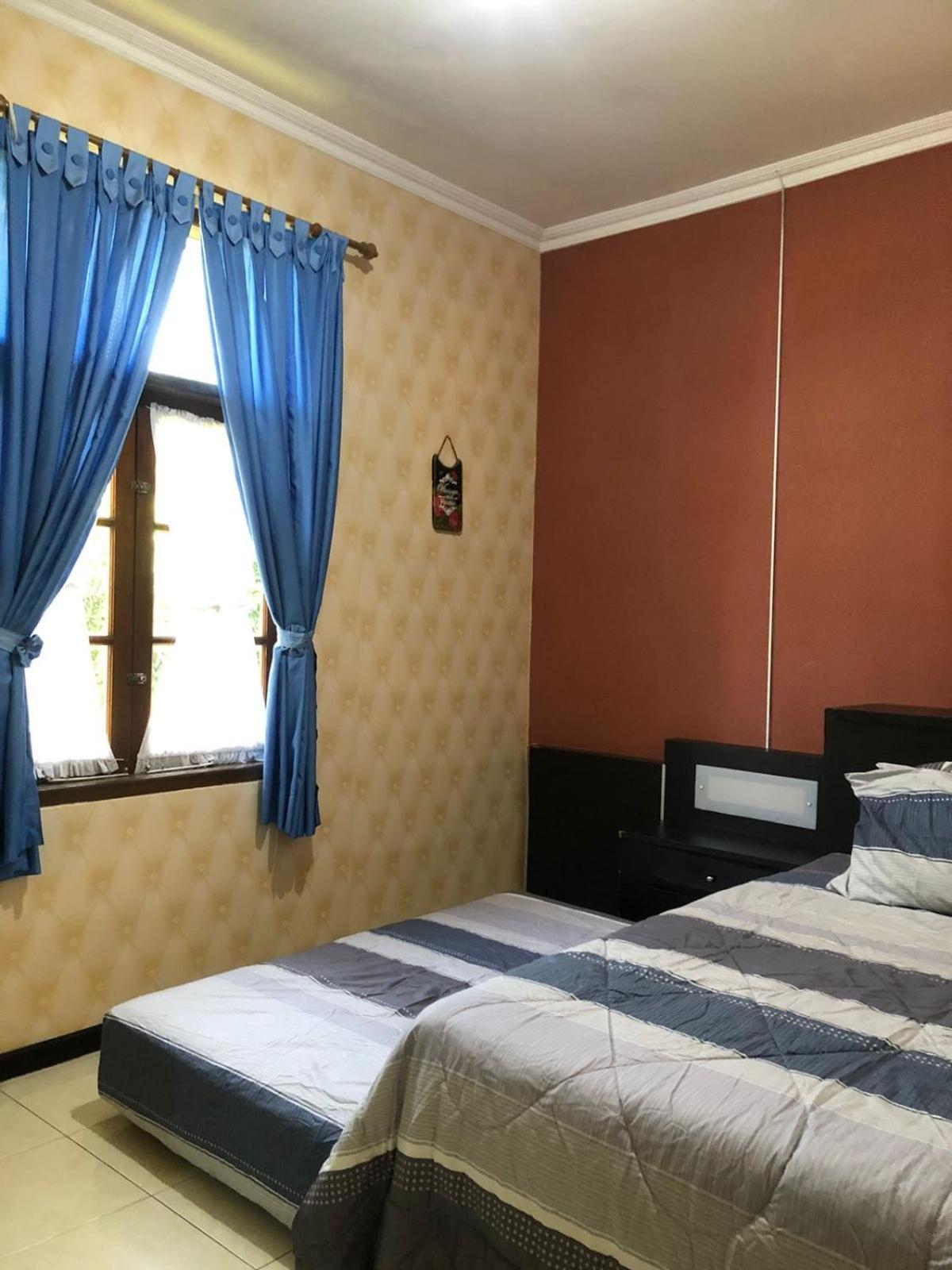 Villa Bukit Punclut *