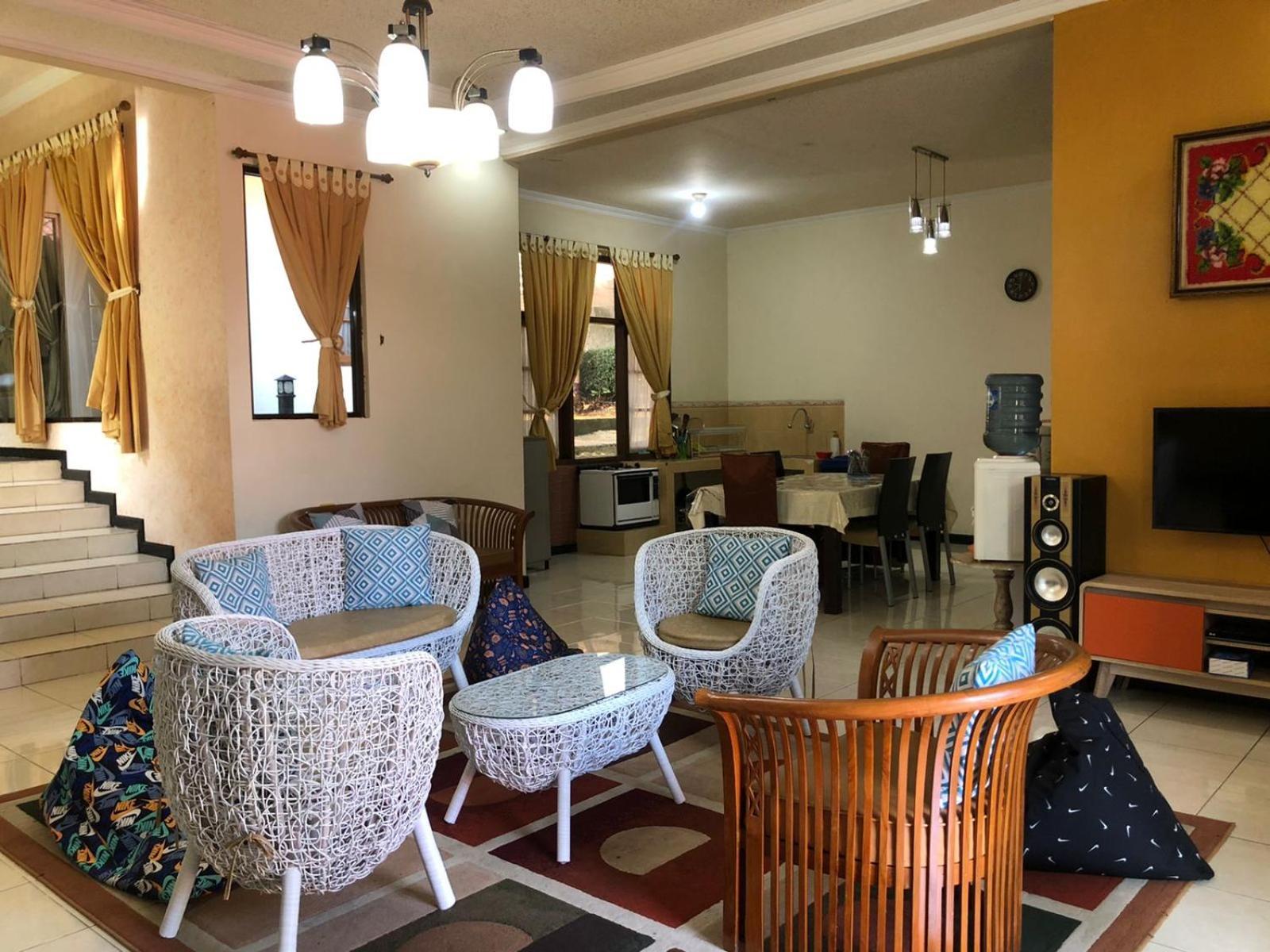 Bukit Punclut Villa Bandung